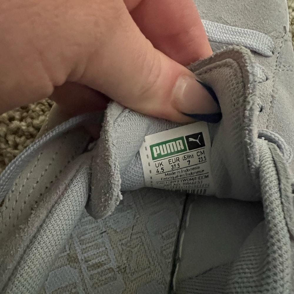 size 7 women’s pumas